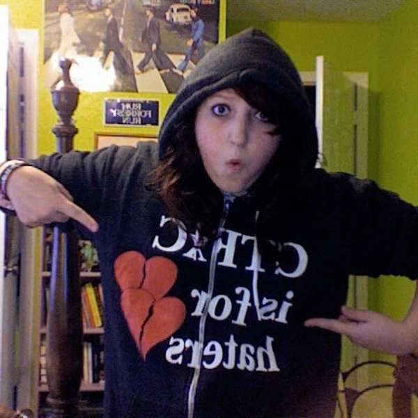 How To Be the ~Perfect~ Scene Kid (As Told By The 14 Year Old Me)
