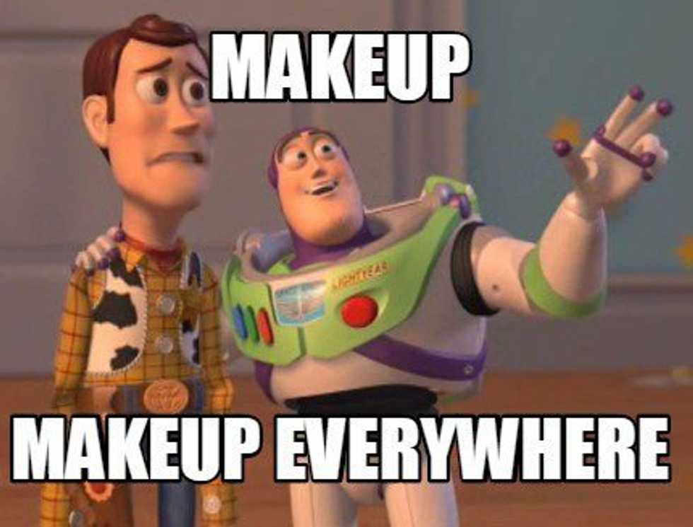 Top 10 Makeup Foundations For Dark-Skinned Women of Color