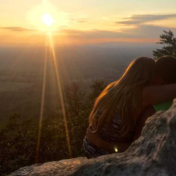 15 Signs Your Boyfriend Is Your Bestfriend