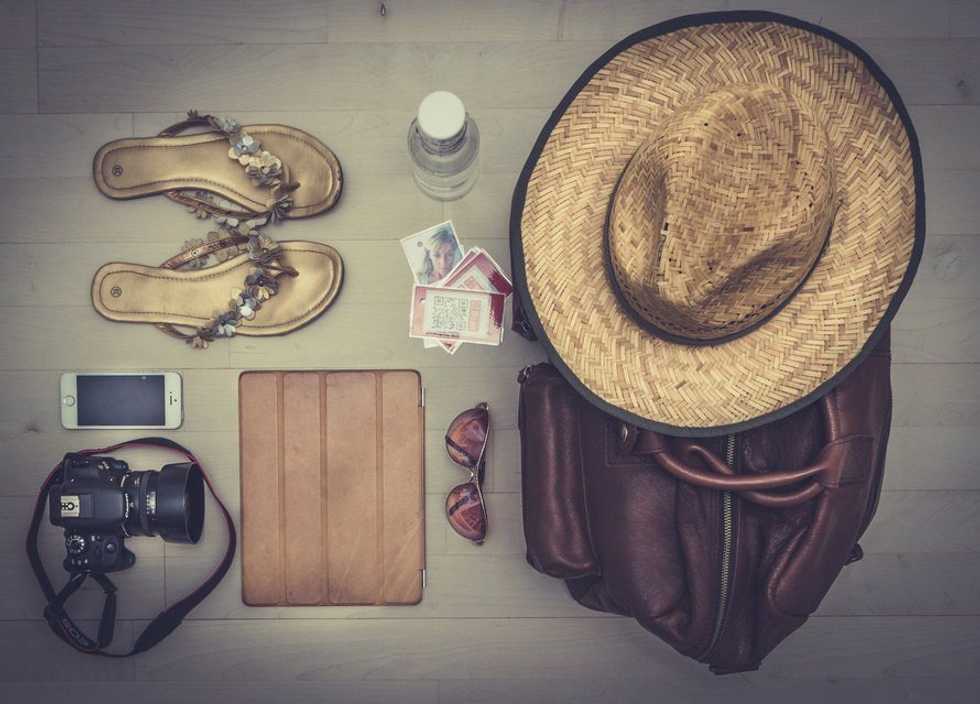 11 Thoughts People Have While Packing