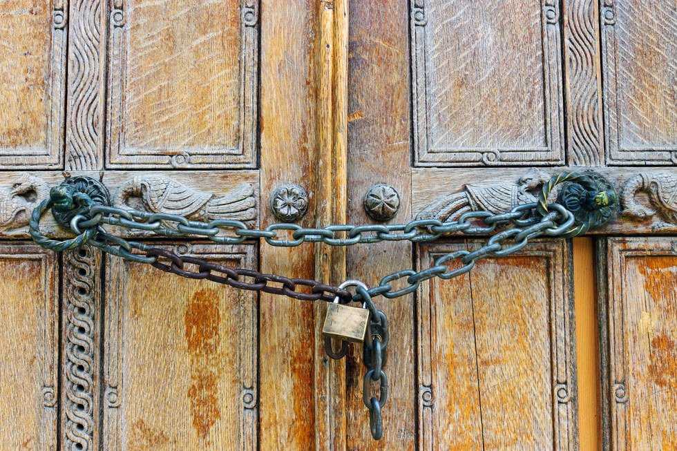 The Implications Of Isolating Ourselves: Family Feuds, Trump And Brexit