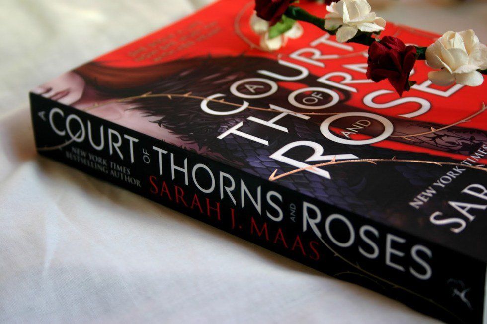 A Court Of Thorns And Roses