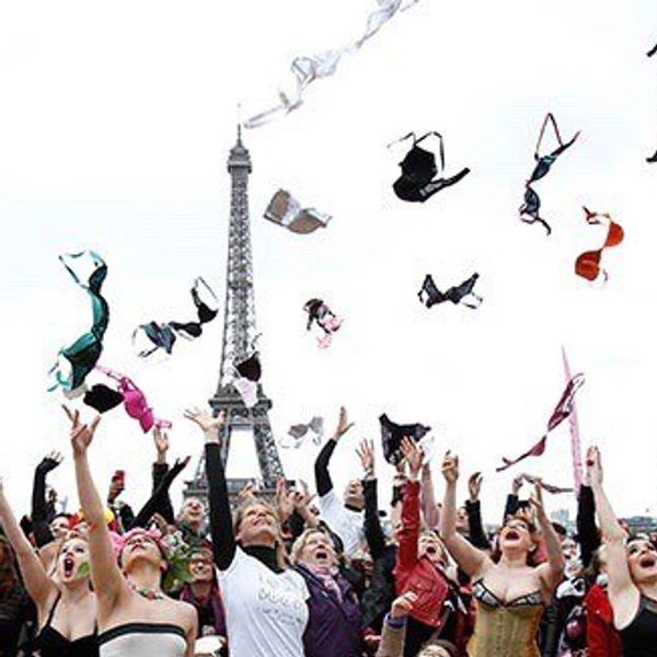 5 Reasons I Stopped Wearing Bras