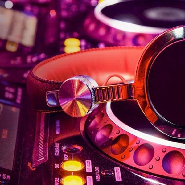 12 Songs That Describe College