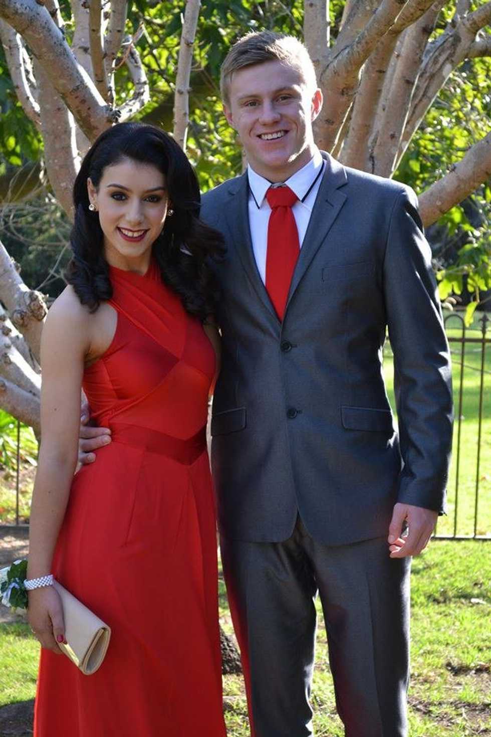 10 Things Every Long Distance Relationship Goes Through