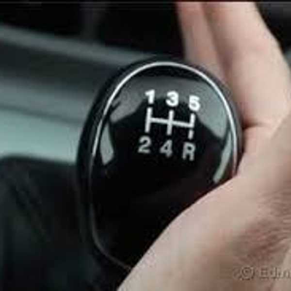 Reasons You Should Drive Manual