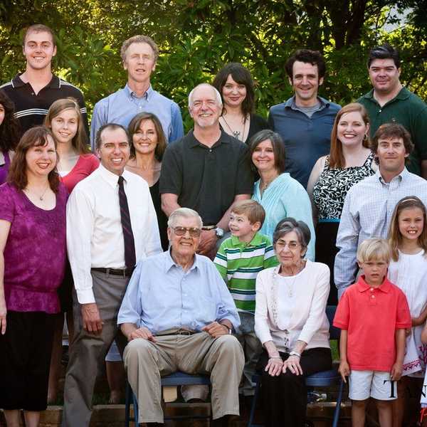 8 Things Anyone With A Huge Family Knows To Be True