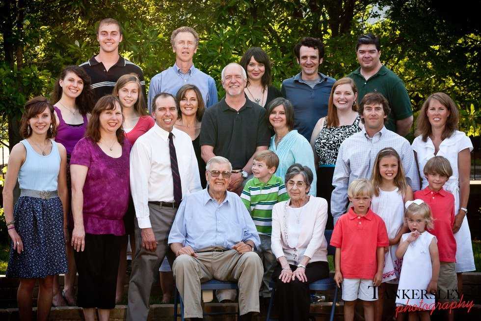8 Things Anyone With A Huge Family Knows To Be True