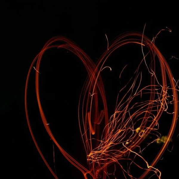 Living Behind The Lens