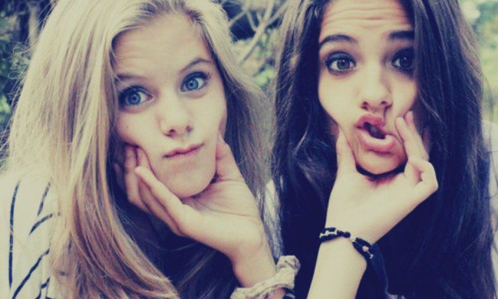 23 Signs She's Your Best Friend