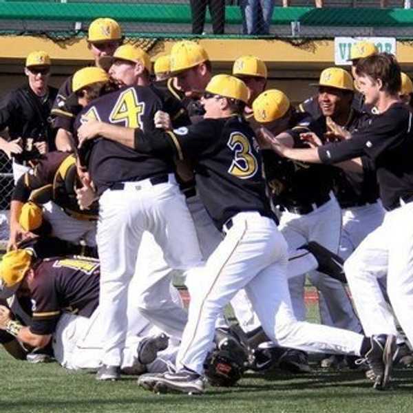 14 Signs You're Dating A Baseball Player