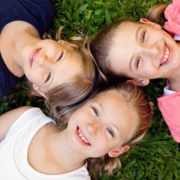 15 Fun Things to Do This Summer as a Babysitter