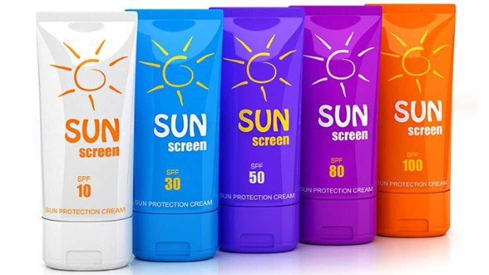 Struggles Of Being A Pale Girl In The Summer