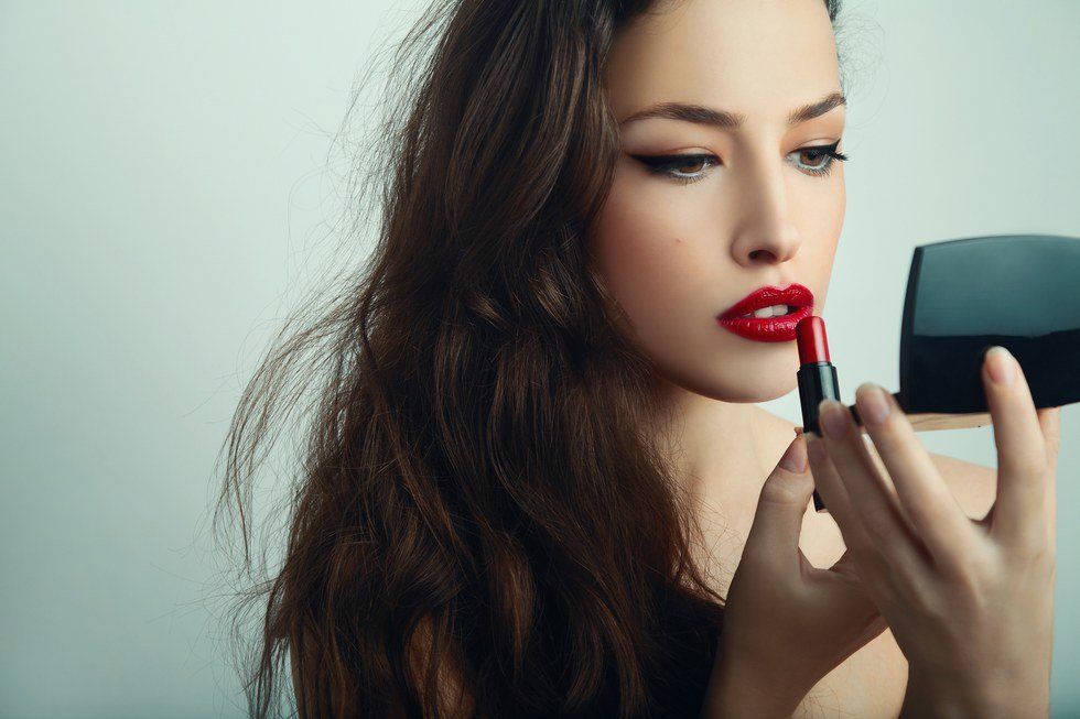 6 Beauty Essentials For Your College Makeup Bag