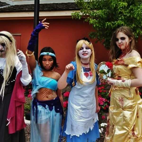 7 Reasons Why I Go To Conventions