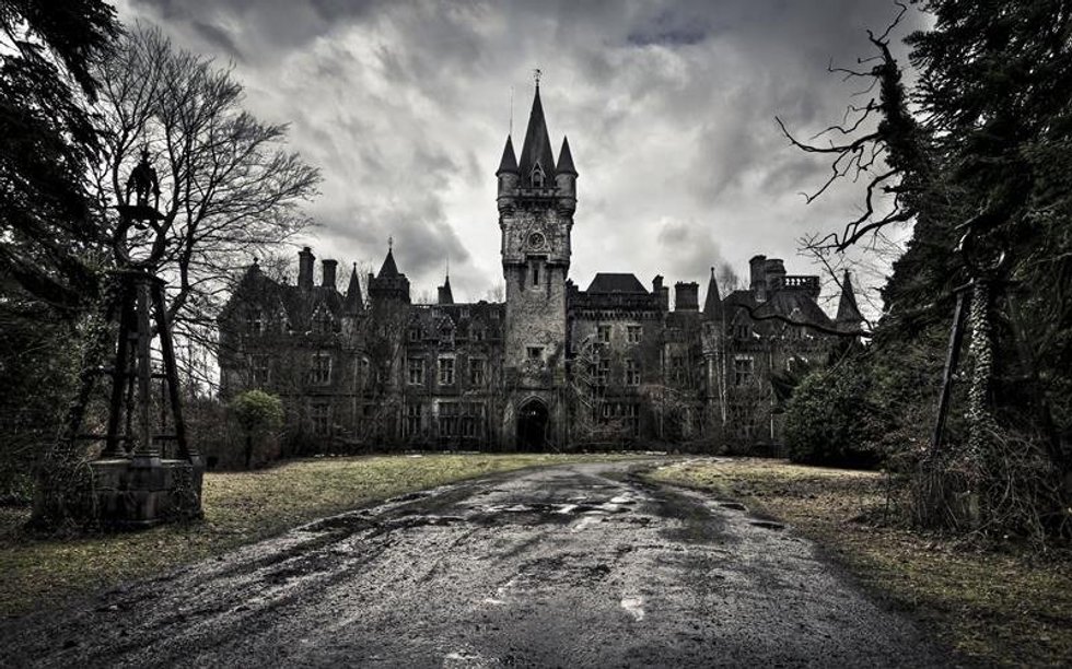 Top 5 Most Haunted Places In The World | The Odyssey Online