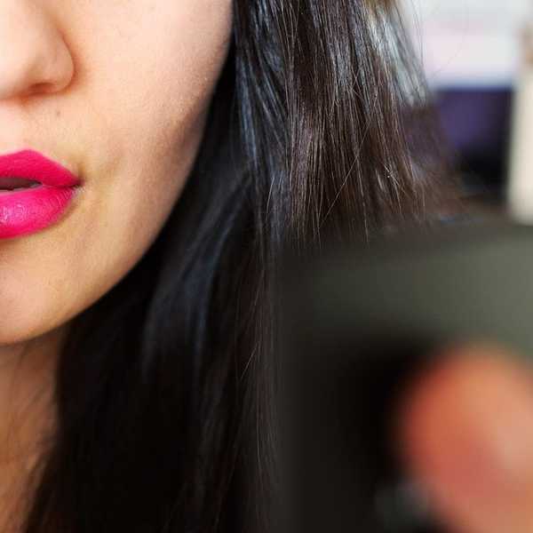 5 Signs You Are Addicted To Makeup