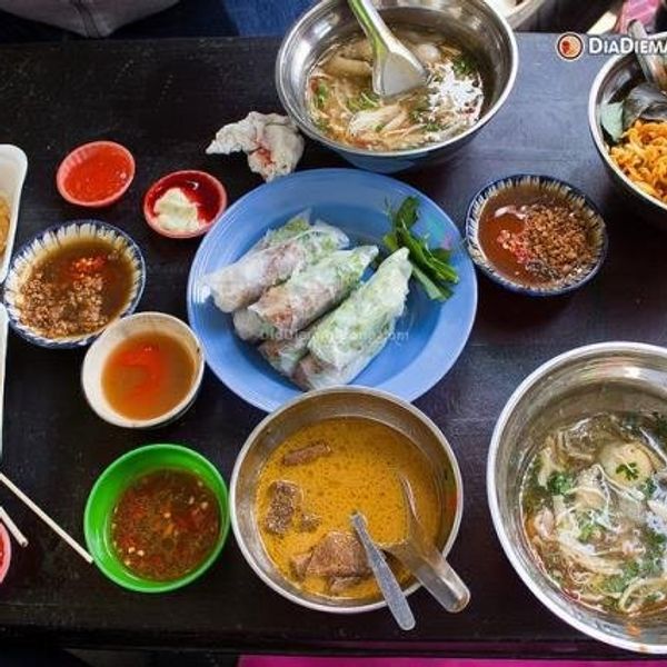 I Grew Up On Street Food