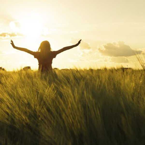 4 Easy Ways To Live A Happy Life