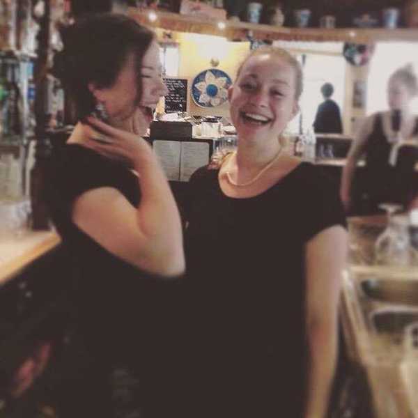 10 Signs You Work In The Food Service Industry