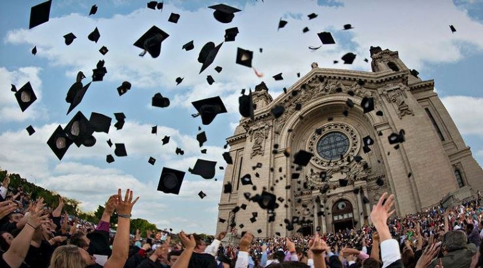 10 Things You Need To Bring Freshman Year