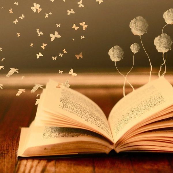 10 Feelings Every Book Lover Has When Reading