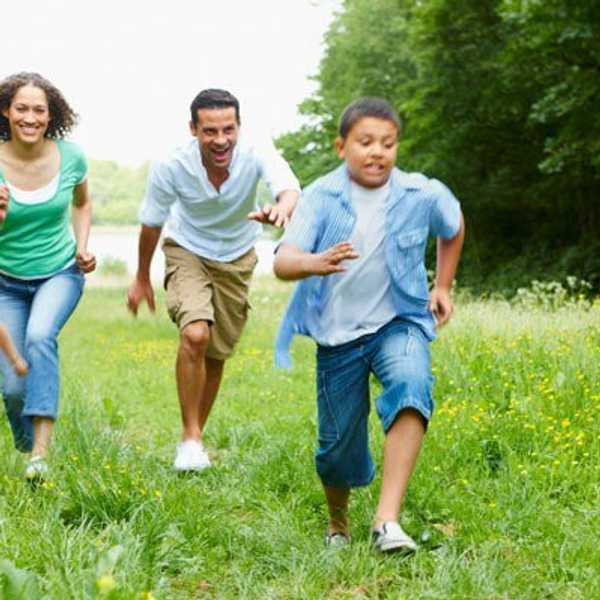 10 Ideas To Have Electronic-Free Fun With Kids This Summer