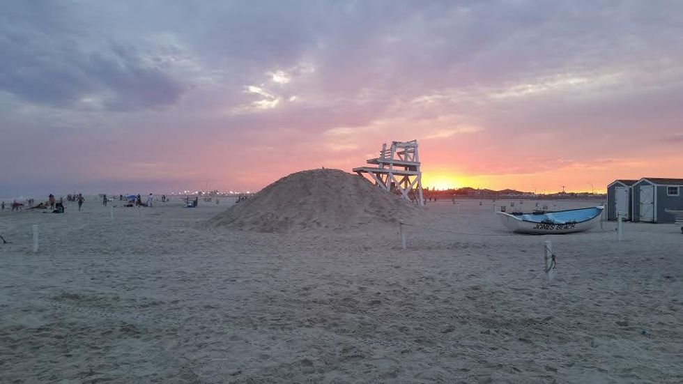 Story Time: I Asked People About Their First Kiss