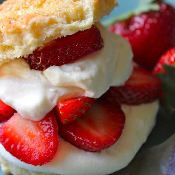 6 Delicious Summer Desserts That Aren't Ice Cream