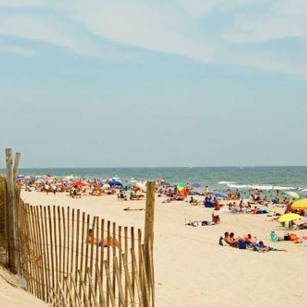 11 Different Types Of People You See At The Jersey Shore