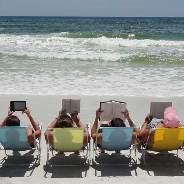 10 Perfect Beach Reads