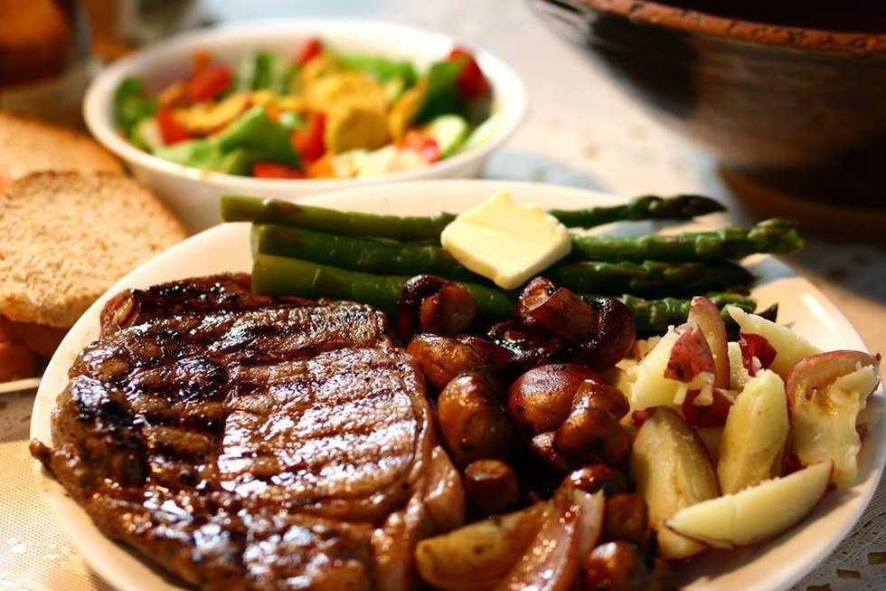 11 Things You'll Relate To If You're Dating A Cook
