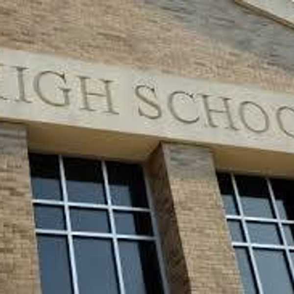 10 Reasons Why High School Isn't Scary