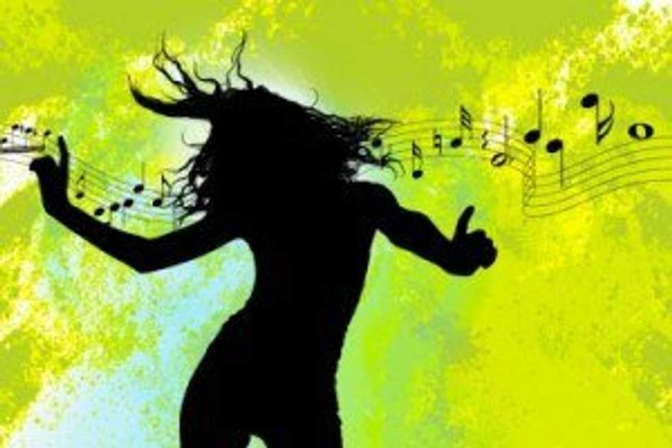 10 Throwback Songs To Add To Your Summer Playlist