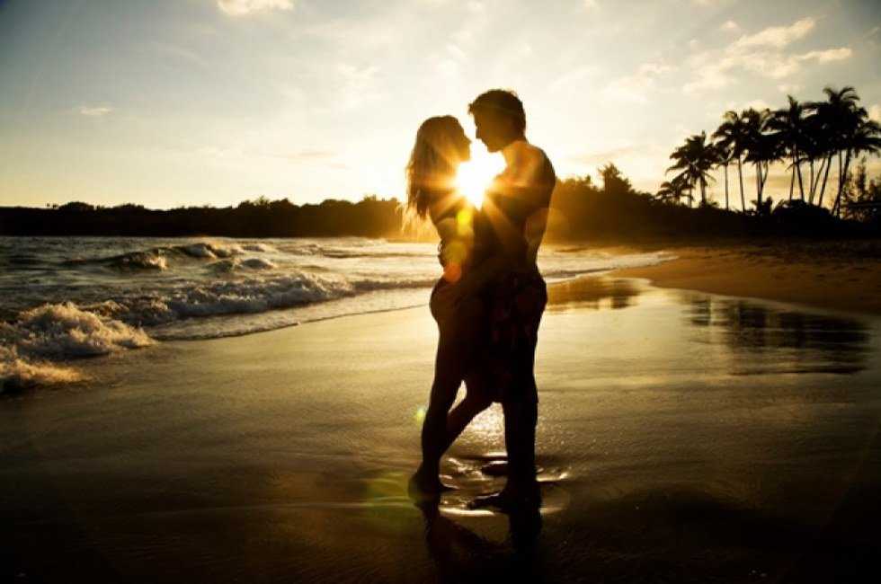 10 Ways To Know You're In Love