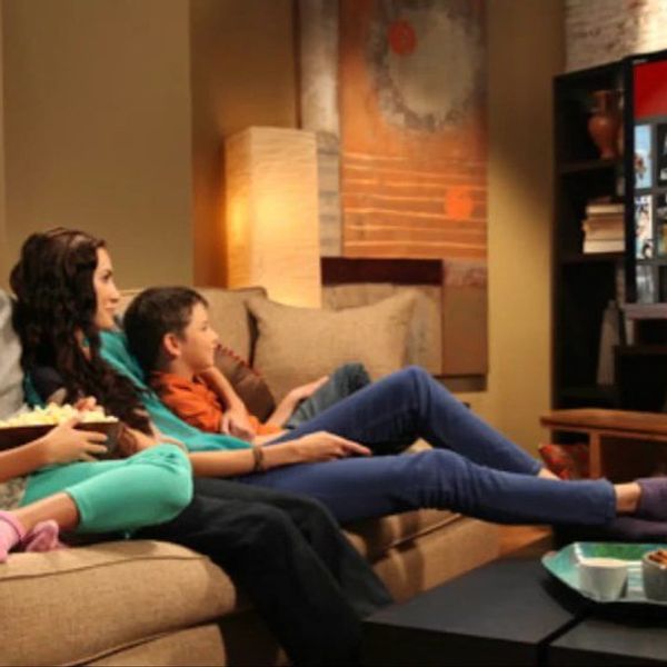 8 Shows To Binge Watch This Summer