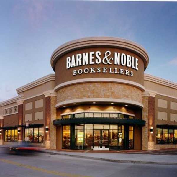 11 Things Every Barnes & Noble Lover Will Understand