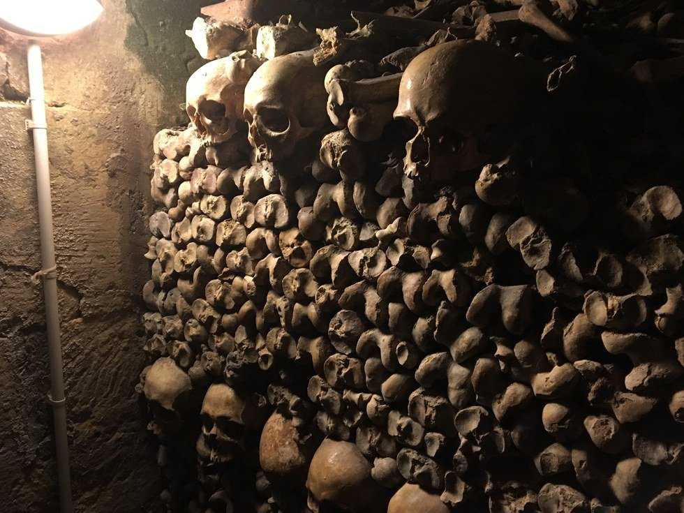 500 Words on The Dark Side of Paris