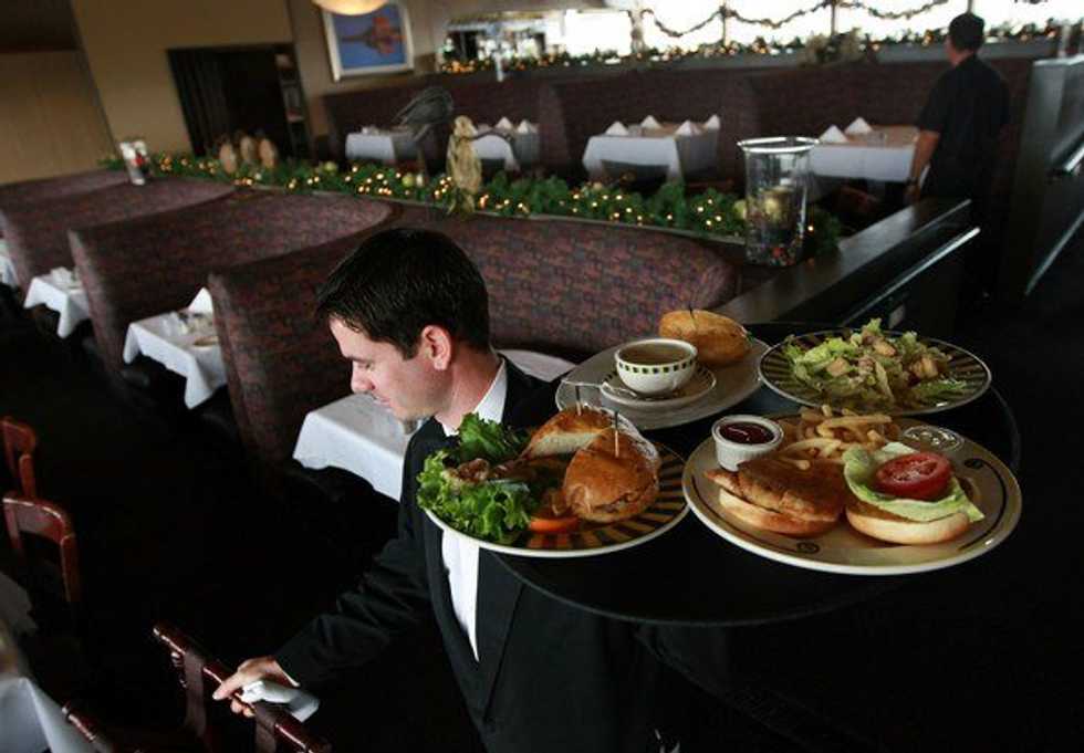 10 Struggles of Working In A Restaurant