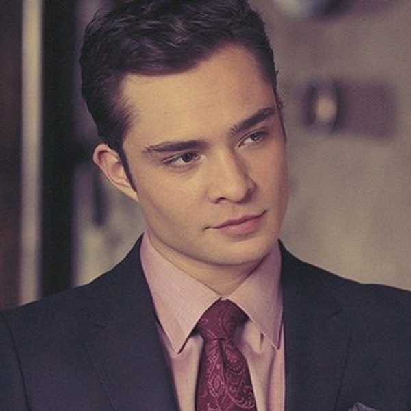 10 Stages of Falling In Love With A TV Character
