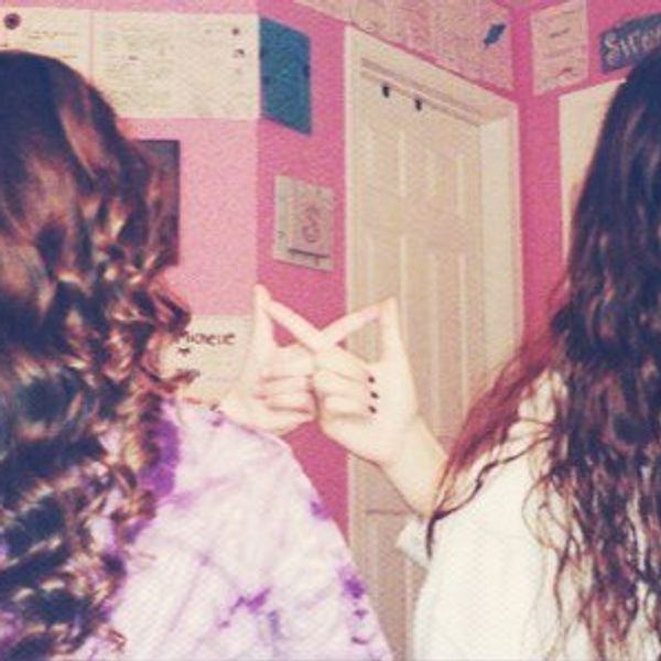 15 Reasons Why I Am Thankful For My Little Sister