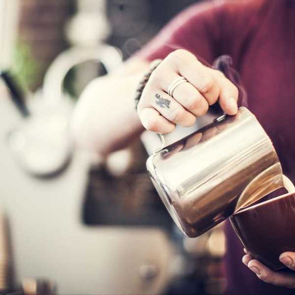 Why Baristas Are The Best People To Date