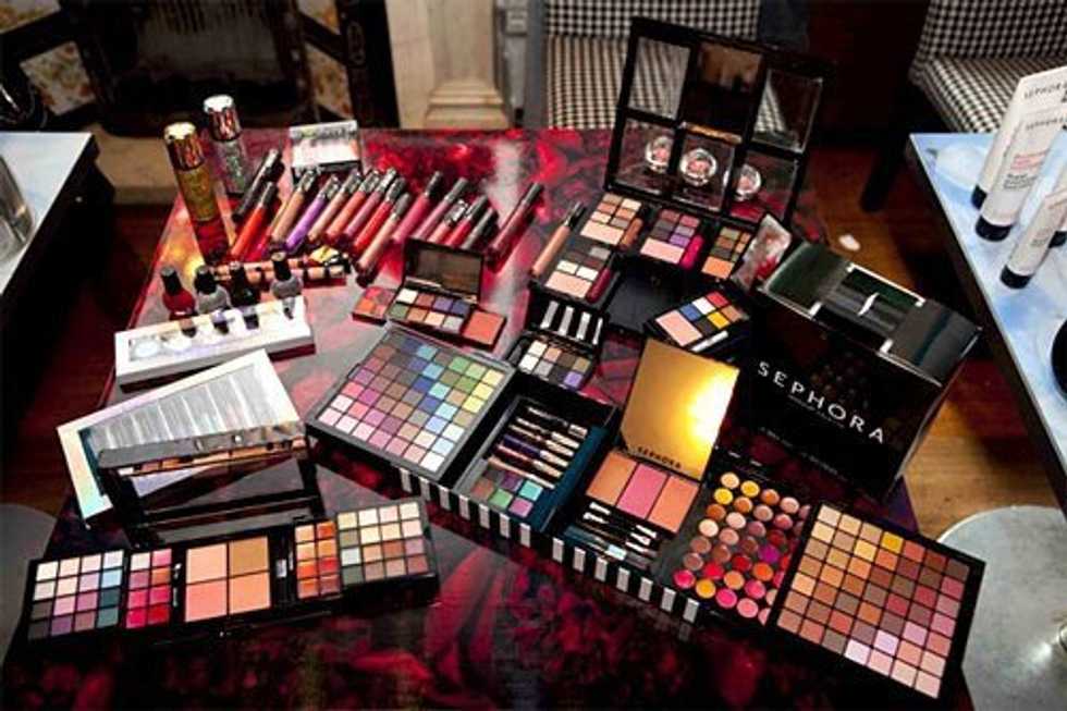 Things Only Makeup Lovers Understand