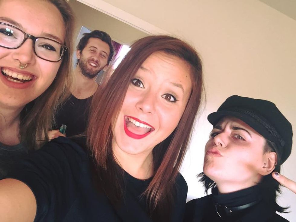 When Your Best Friends Live In England