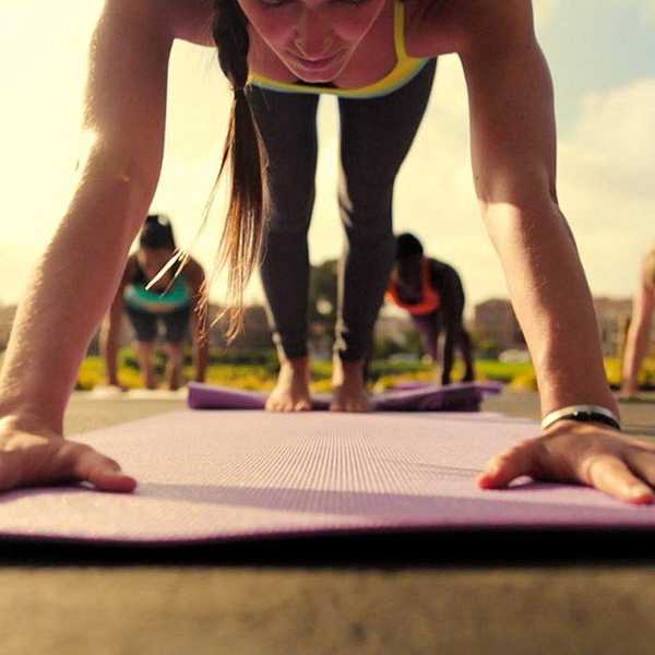 8 Female Fitness Accounts To Follow