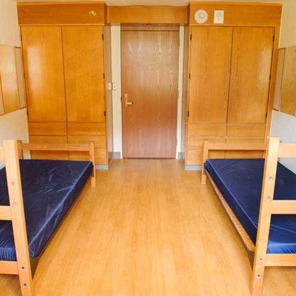 Apartments Vs. Dorms