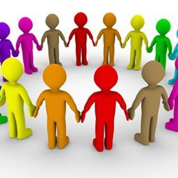 Creative Ways To Stay In Touch With Your Friends Over The Summer