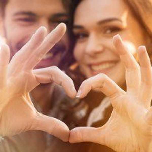 5 Signs That You're In An Unhealthy Relationship