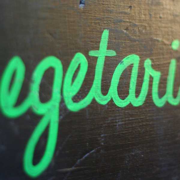 10 Relatable Gif Moments For Vegetarians