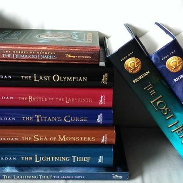 10 Books To Read Before You Turn 20